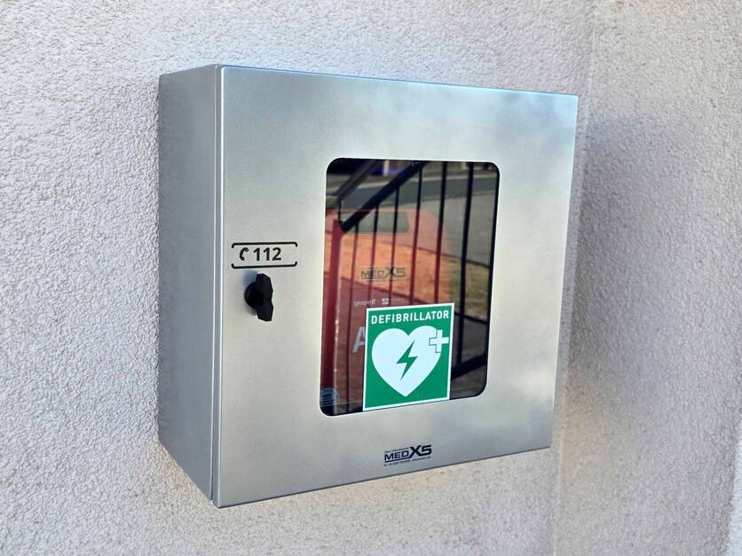 AED Defibrillator Sportheim Niederlindach