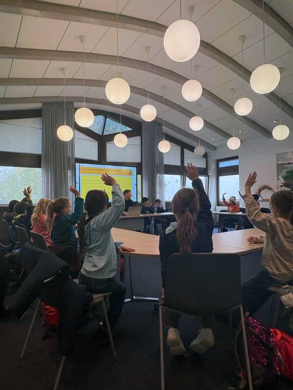 Besuch 4. Klassen Grundschule Hannberg Rathaus Heßdorf