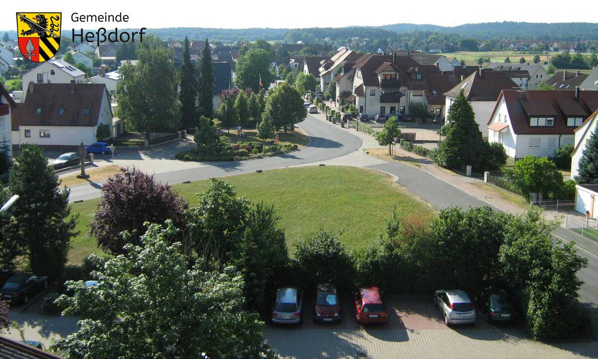 Rathaus Heßdorf Ausblick Richtung Erlanger Straße