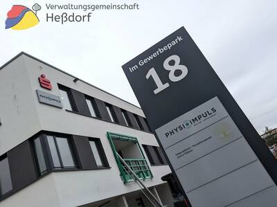 In den modernen Neubau "Im Gewerbepark 18" in Heßdorf werden neben der Sparkasse auch andere Firmen einziehen.