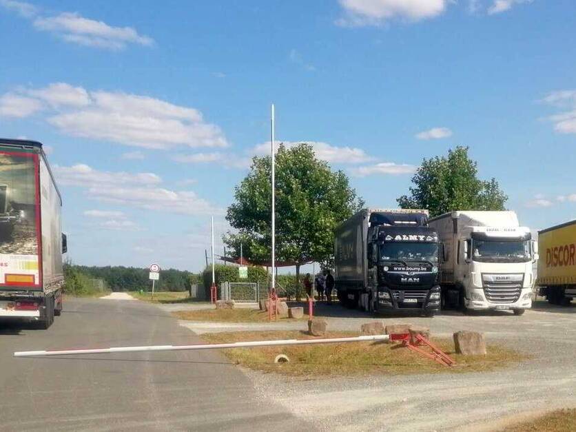 Sporthalle Seebachgrund Parkplatz Schranke beschädigt 18.08.2025