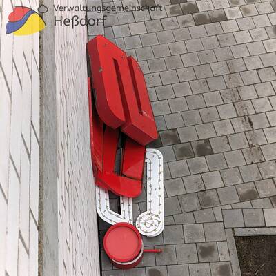 Das Ende einer Ära - die Sparkassen-Geschäftsstelle im Rathaus Heßdorf ist nach mehr als 24 Jahren Geschichte. Seit 19. Februar 2024 ist die neue Geschäftsstelle im Gewerbepark Heßdorf zu finden.