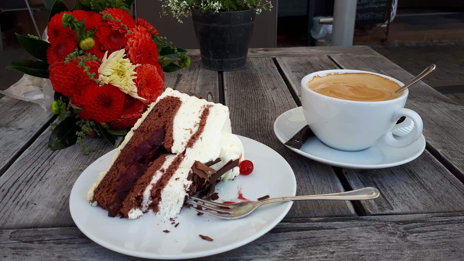 Kaffee & Kuchen